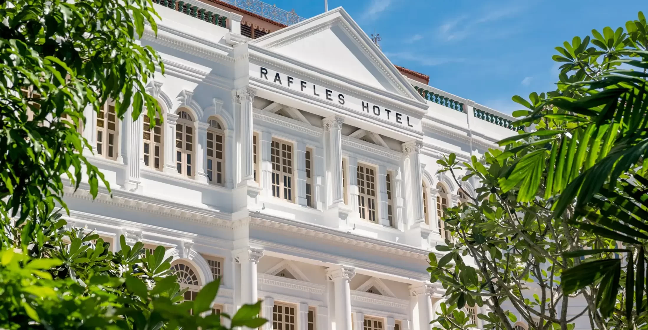Front of Raffles hotel, Singapore