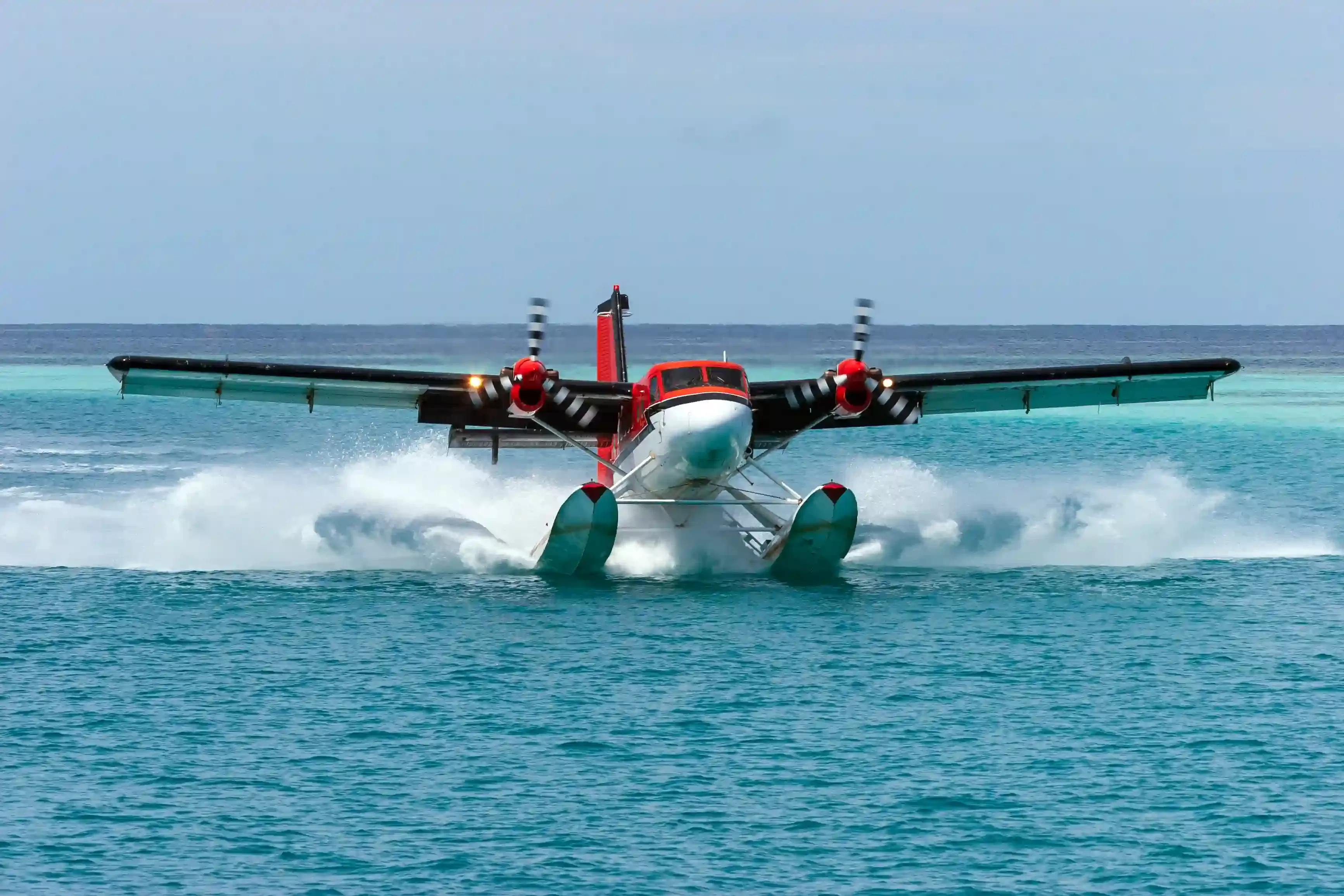 Sea plane driving through the sea on the Seaplane Experience to Key West