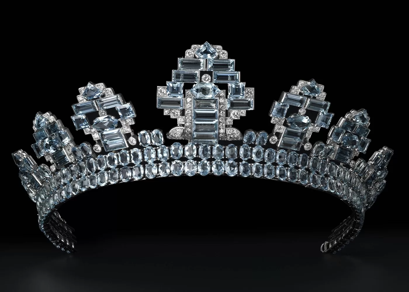 Amethyst tiara, by Vincent Wulveryck, Collection Cartier. © Cartier